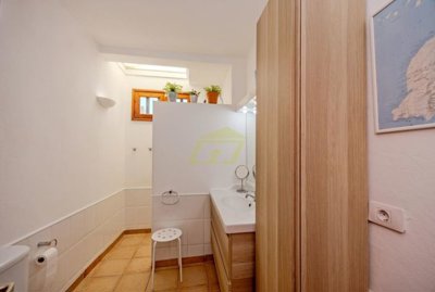 Charming bungalow in gated community with pool in the heart of Playa Blanca