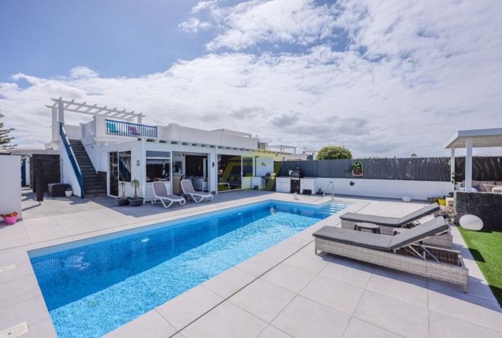 Image No.1-Villa de 3 chambres à vendre à Playa Blanca