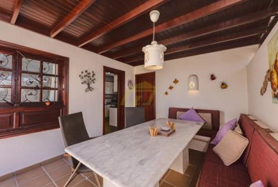 Corner Faro Park villa in perfect condition