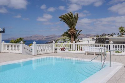 1 Bedroom apartment in the old town with sea views