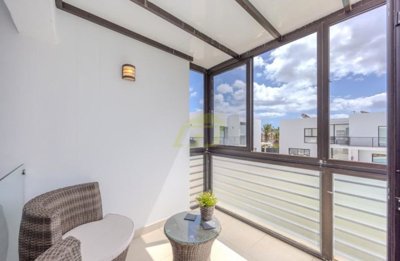 2 Bedroom duplex on quiet complex with communal pool in Costa Teguise