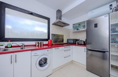 2 Bedroom duplex on quiet complex with communal pool in Costa Teguise
