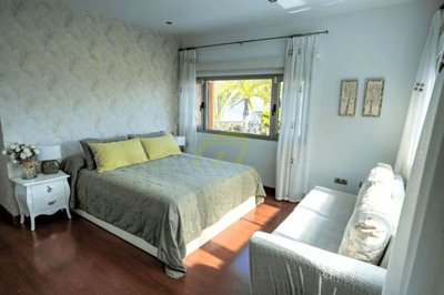 Dual-Villa Property with Private Pools & Panoramic Views in Peaceful La Asomada – Ideal for Families or Investment