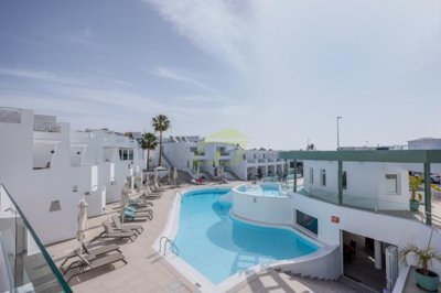 Lovely apartment with pool access in the heart of the Old Town