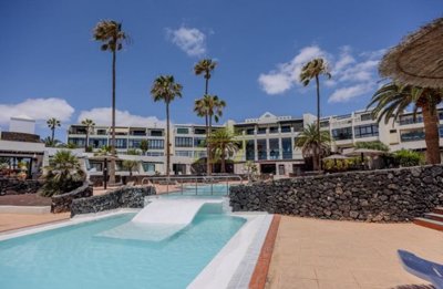 Beautiful studio with communal pool in Costa Teguise