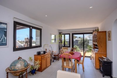 Exclusive corner plot villa on gated community in Playa Blanca