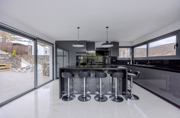 Image No.21-3 Bed Villa for sale