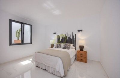 Villa with private pool and sea Views in Tabayesco
