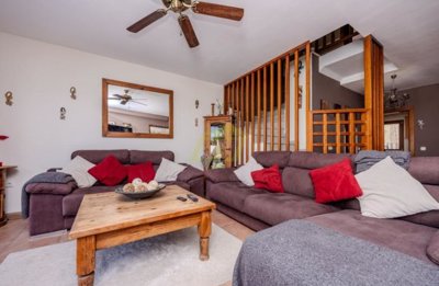 3 bedroom home with private pool in Costa Teguise