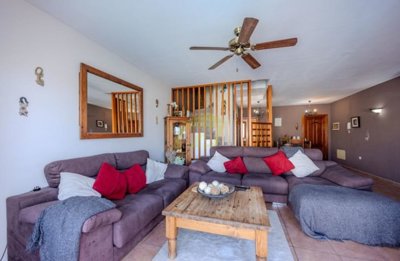 3 bedroom home with private pool in Costa Teguise