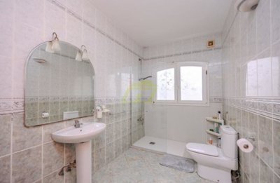 3 bedroom villa with garden in Costa Teguise