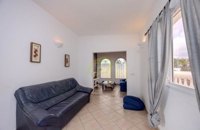 3 bedroom villa with garden in Costa Teguise