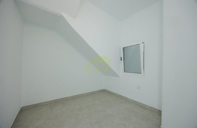 Newly Refurbished family home with guest apartment in Arrecife