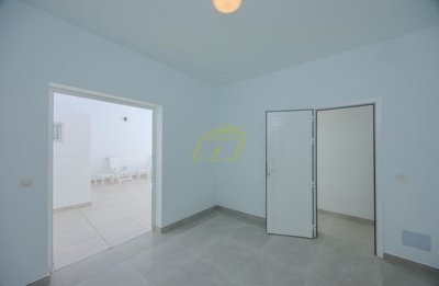 Newly Refurbished family home with guest apartment in Arrecife