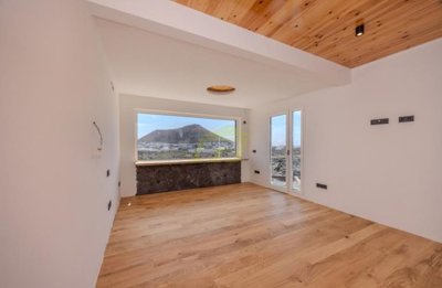 César Manrique-Inspired oasis in Tahiche’s volcanic heart