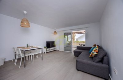 1 bedroom apartment with 2 communal swimming pools in Costa Teguise