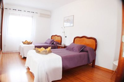 5 Bedroom 5 bathroom property with private garden & terrace in Puerto Calero