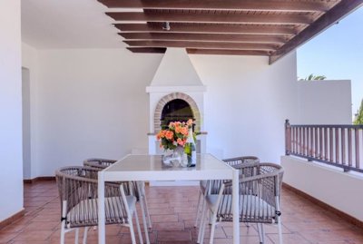 Fantastic semidetached villa with sea views in Playa Blanca