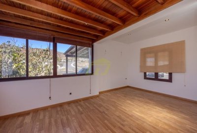 Fantastic semidetached villa with sea views in Playa Blanca