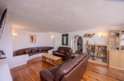 Great versatile villa with mountain and sea views and private pool in Nazaret