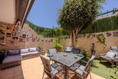 Well presented 3 bedroom property in Playa Blanca
