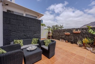 Make this your new home in Playa Blanca!