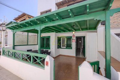 Ground floor apartment just 50m from the beach in Puerto del Carmen