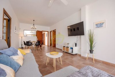 Stylish villa with private pool, garage, and sea views in Playa Blanca