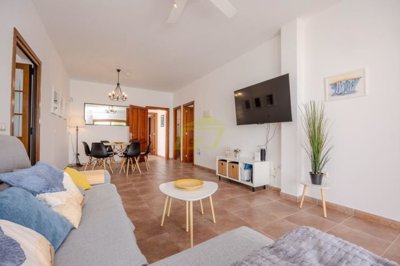 Stylish villa with private pool, garage, and sea views in Playa Blanca
