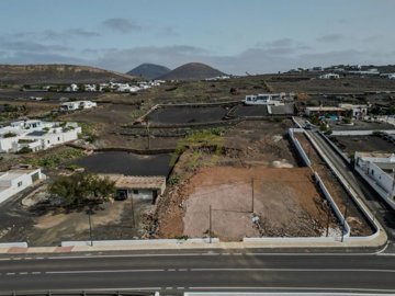 1,000m2 plot for sale in Conil with sea views