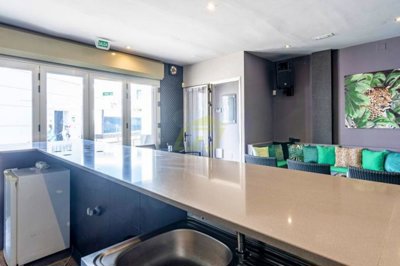 Renovated bar for lease in Puerto del Carmen