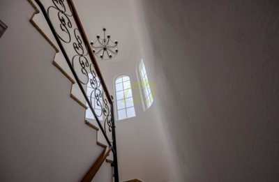 5 Bedroom, 5 Bathroom Villa with separate apartment and private pool in Tabayesco