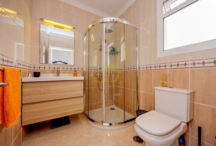 Image No.11-3 Bed Villa for sale