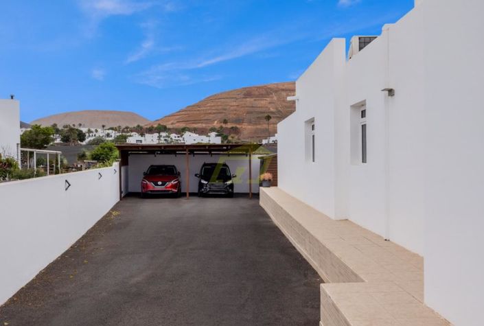 Image No.21-3 Bed Villa for sale