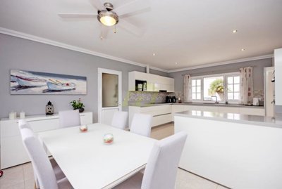 Charming 3 bedroom villa with pool & garden in Yaiza – Exclusive to Lanzarote Investments