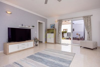 Charming 3 bedroom villa with pool & garden in Yaiza – Exclusive to Lanzarote Investments