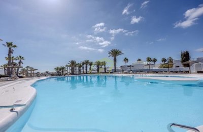 Apartment with sea views in Las Coronas Complex Playa Bastián