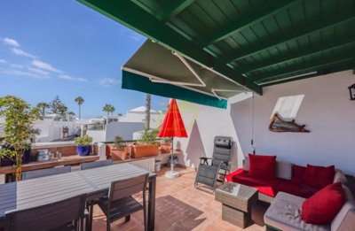 Apartment with sea views in Las Coronas Complex Playa Bastián