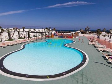 Large and fully furnished 2 bedroom duplex in Sands Beach Costa Teguise