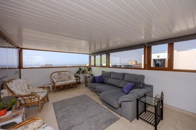 Tranquil countryside villa with panoramic views, spacious living, and mature gardens