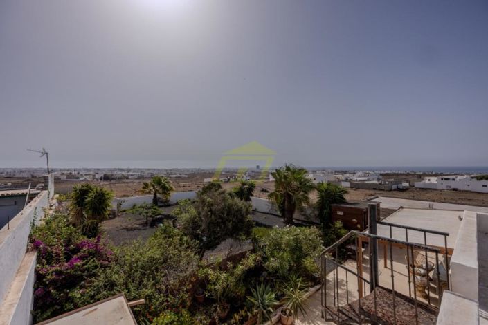 Image No.29-2 Bed Villa for sale