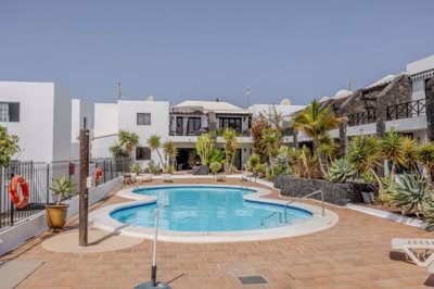 Large apartment in excellent condition with large outdoor space in Puerto del Carmen