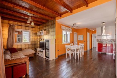 Large apartment in excellent condition with large outdoor space in Puerto del Carmen