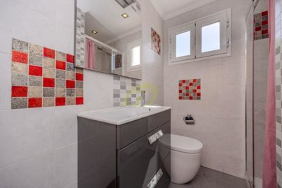 Large apartment in excellent condition with large outdoor space in Puerto del Carmen