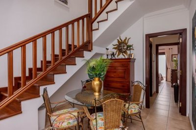 Fantastic 3 bedroom duplex with communal pool in Playa Blanca