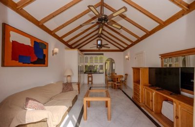 1 Bedroom apartment with communal pool in Costa Teguise