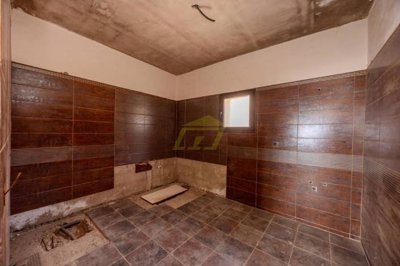 Newly Built Villa with Pool and Mountain Setting in Uga