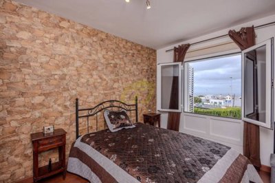 Spacious 3 bedroom apartment located in Tias