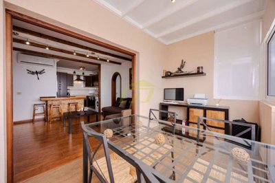 Spacious 3 bedroom apartment located in Tias