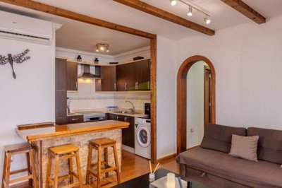 Spacious 3 bedroom apartment located in Tias